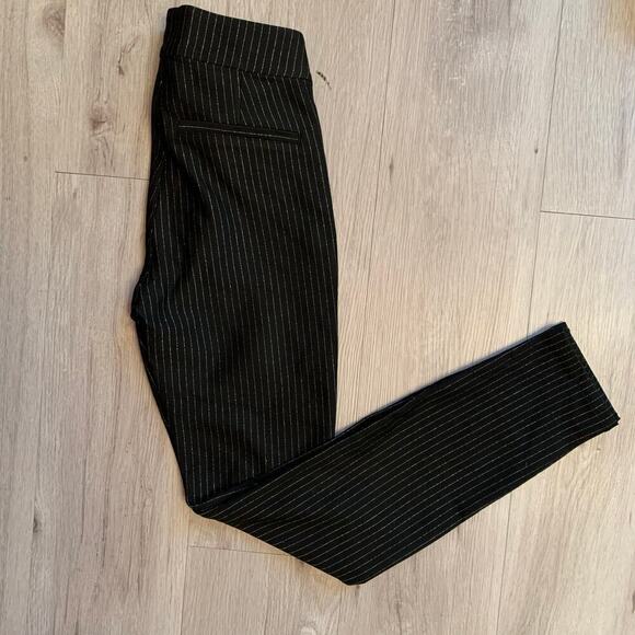 Paige Pinstripe Stretch Pants Size 26 - Picture 3 of 4